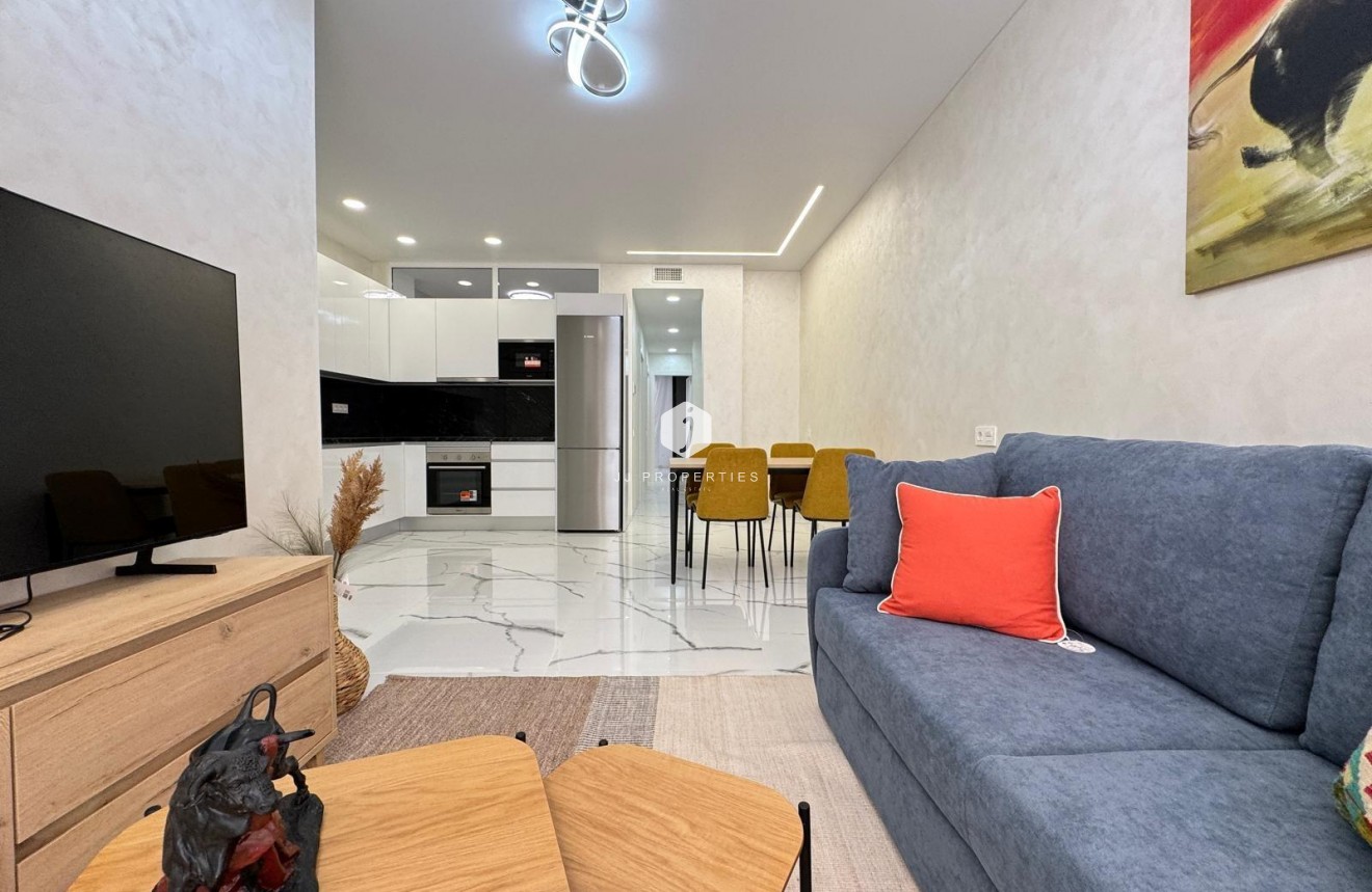 Resale - Apartment / flat -
Torrevieja - Estacion de autobuses