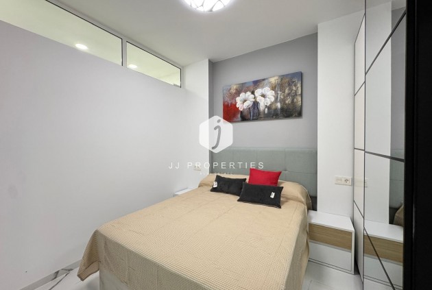 Resale - Apartment / flat -
Torrevieja - Estacion de autobuses