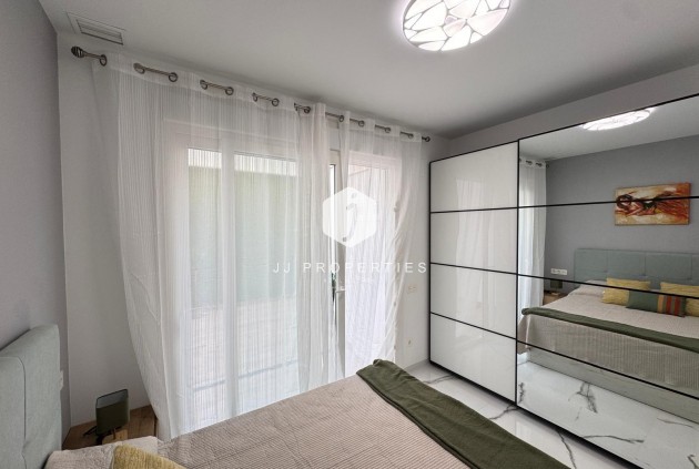 Resale - Apartment / flat -
Torrevieja - Estacion de autobuses
