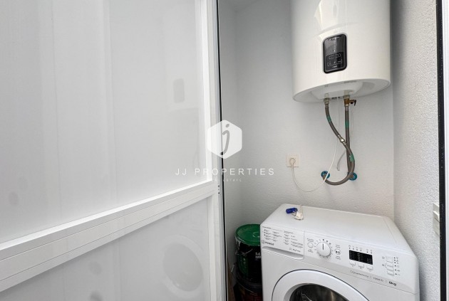 Resale - Apartment / flat -
Torrevieja - Estacion de autobuses