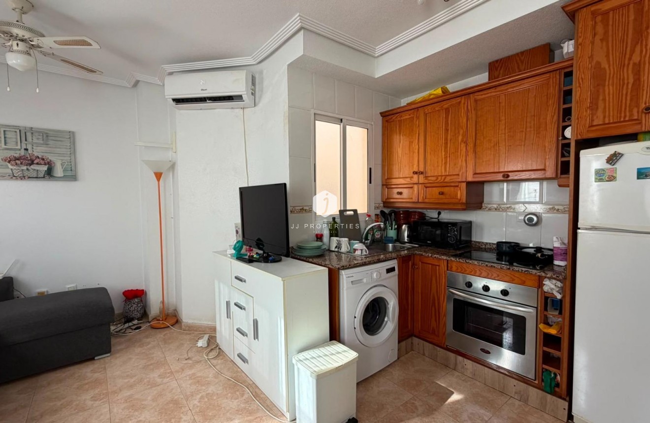 Resale - Apartment / flat -
Torrevieja - PARQUE DE LAS NACIONES