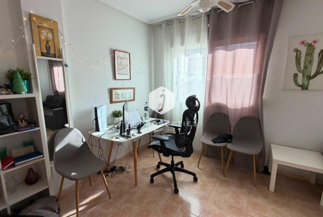 Resale - Apartment / flat -
Torrevieja - PARQUE DE LAS NACIONES