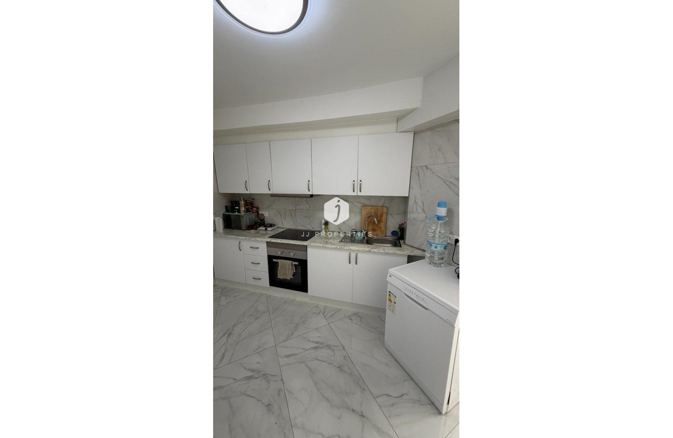 D'occasion - Appartement -
Torrevieja - Curva Del Palangre
