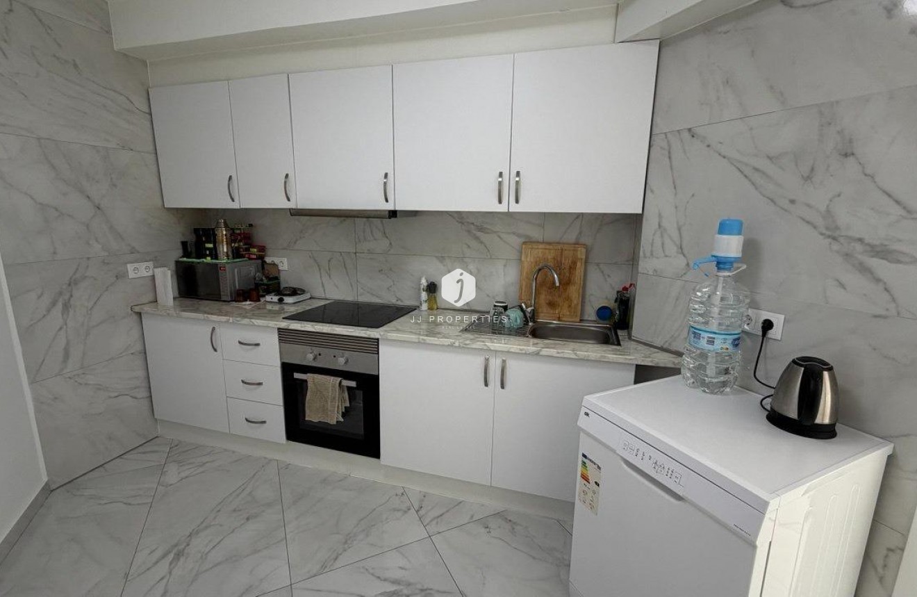 D'occasion - Appartement -
Torrevieja - Curva Del Palangre
