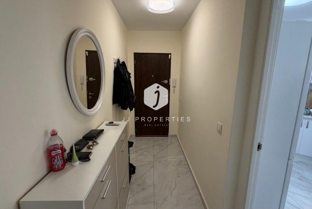 D'occasion - Appartement -
Torrevieja - Curva Del Palangre