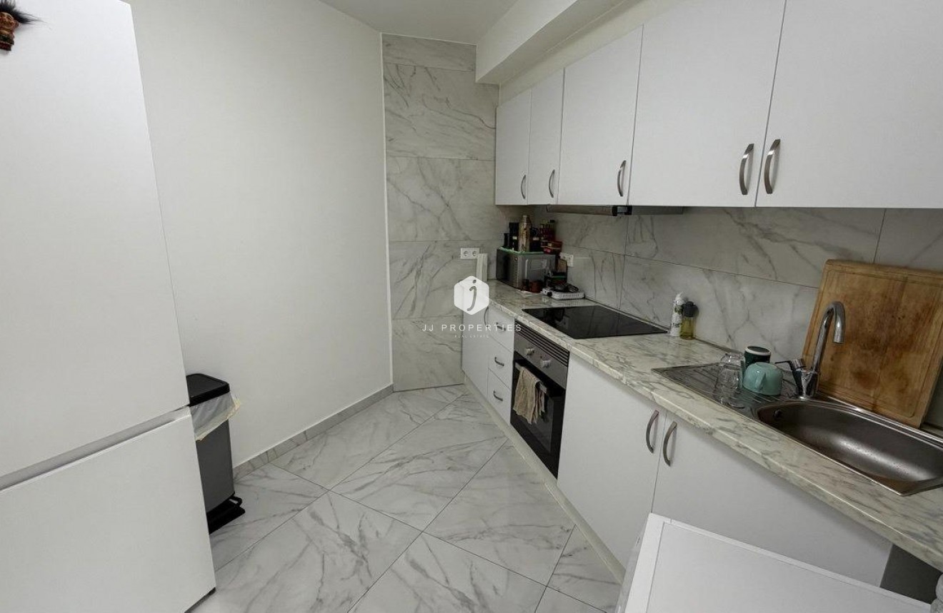 D'occasion - Appartement -
Torrevieja - Curva Del Palangre
