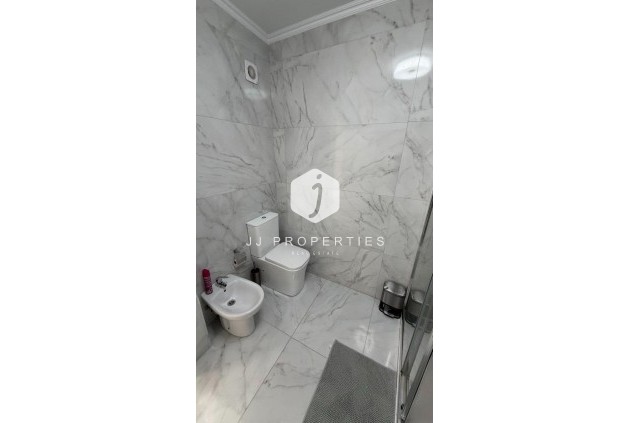D'occasion - Appartement -
Torrevieja - Curva Del Palangre