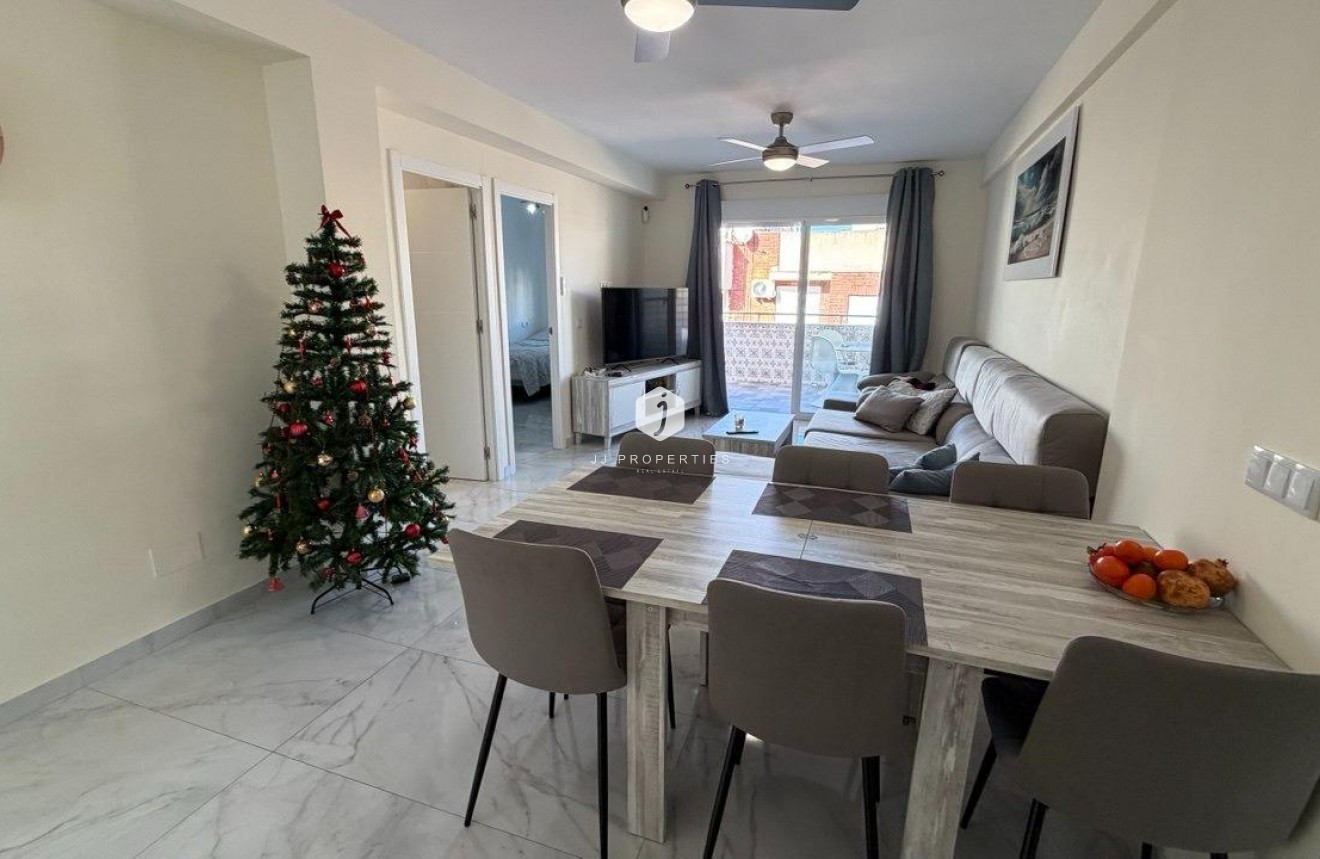 D'occasion - Appartement -
Torrevieja - Curva Del Palangre