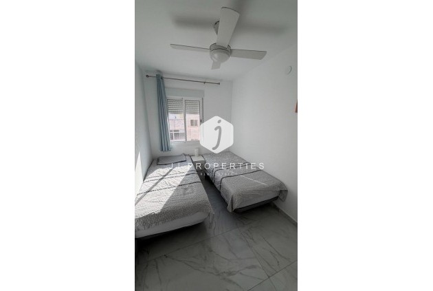 D'occasion - Appartement -
Torrevieja - Curva Del Palangre