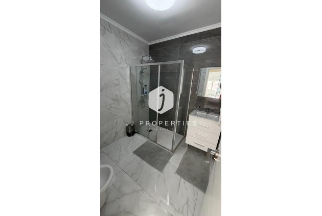 D'occasion - Appartement -
Torrevieja - Curva Del Palangre