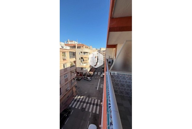 D'occasion - Appartement -
Torrevieja - Curva Del Palangre