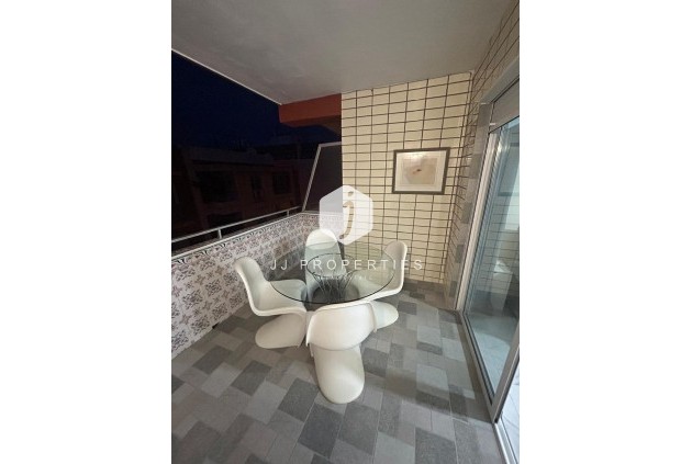 D'occasion - Appartement -
Torrevieja - Curva Del Palangre
