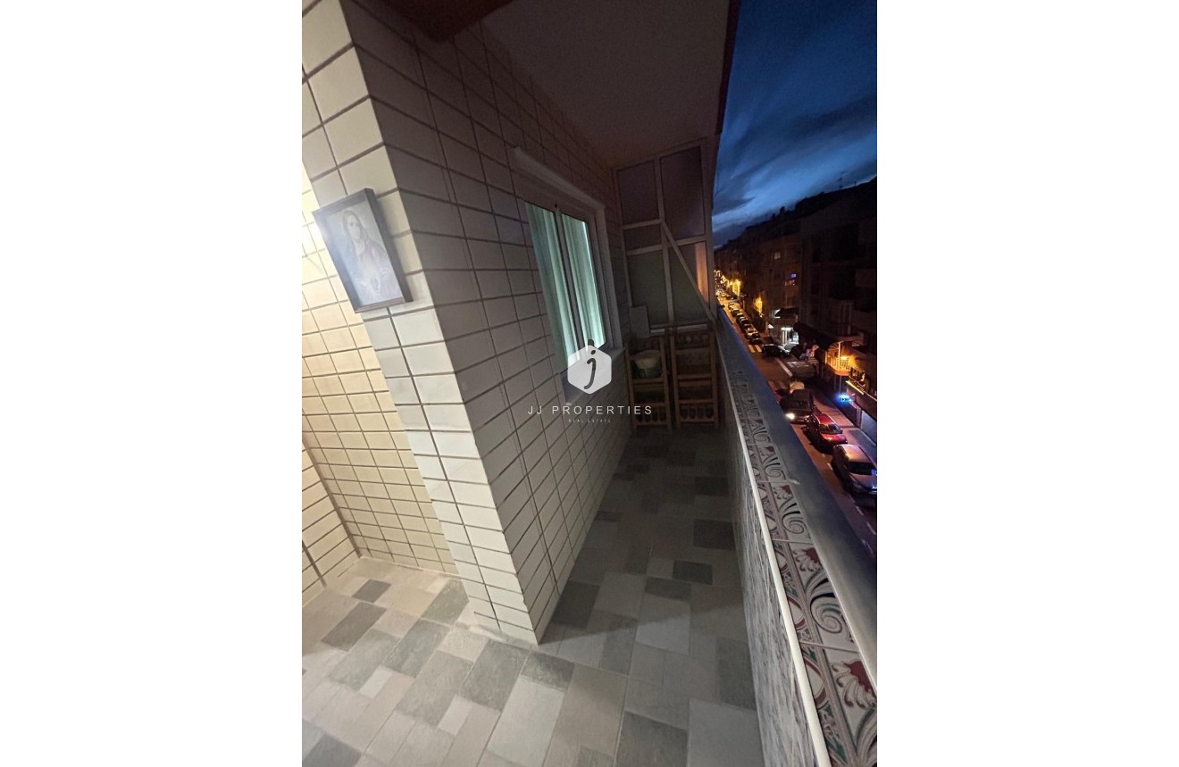 D'occasion - Appartement -
Torrevieja - Curva Del Palangre