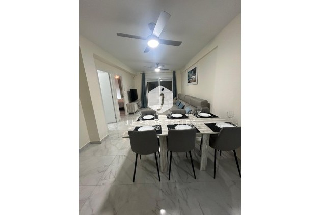 D'occasion - Appartement -
Torrevieja - Curva Del Palangre