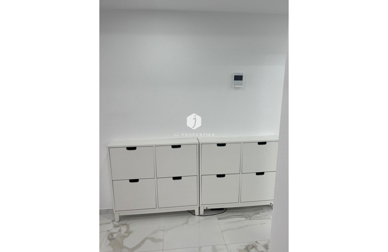 Aus zweiter Hand - Wohnung -
Torrevieja - Centro