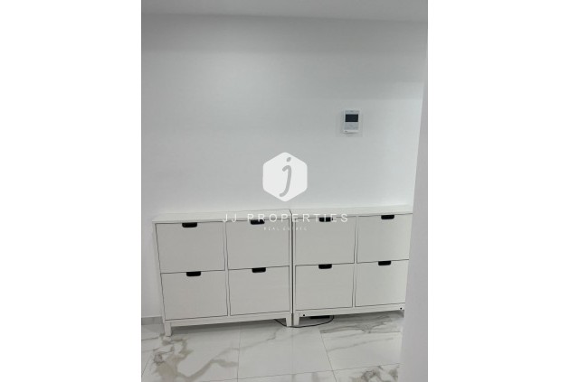 Aus zweiter Hand - Wohnung -
Torrevieja - Centro