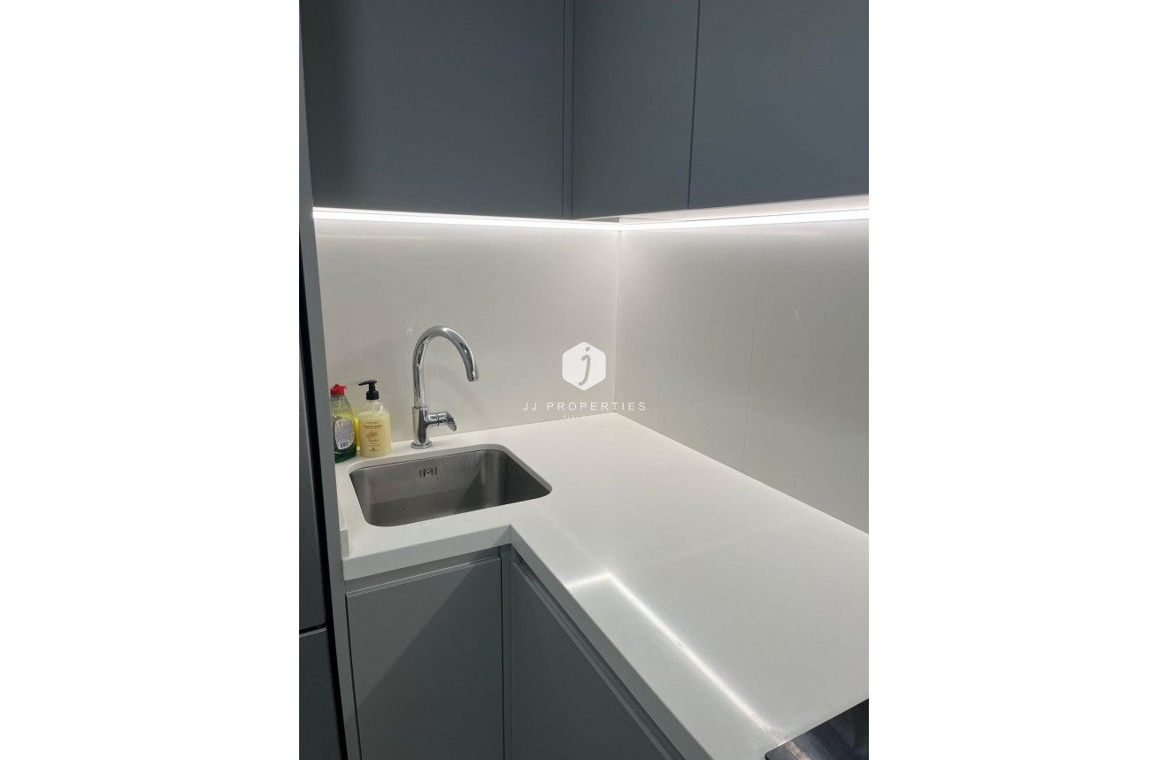 Aus zweiter Hand - Wohnung -
Torrevieja - Centro