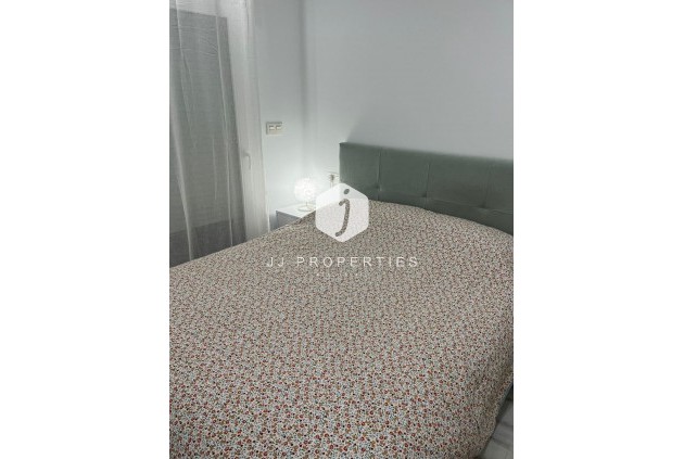 Aus zweiter Hand - Wohnung -
Torrevieja - Centro