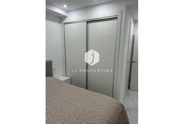 Aus zweiter Hand - Wohnung -
Torrevieja - Centro
