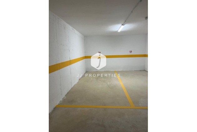 Aus zweiter Hand - Wohnung -
Torrevieja - Centro