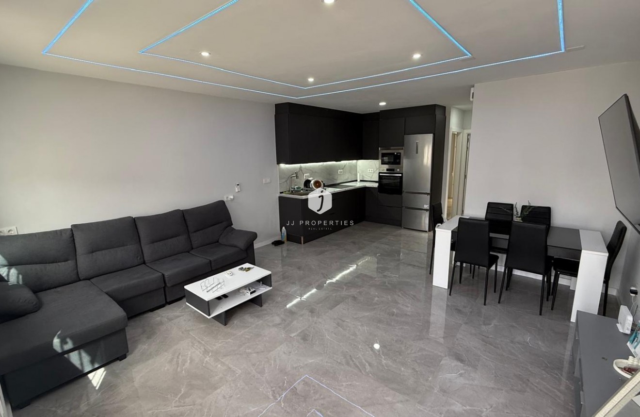 Segunda mano - Chalet -
Torrevieja - Torreta Florida