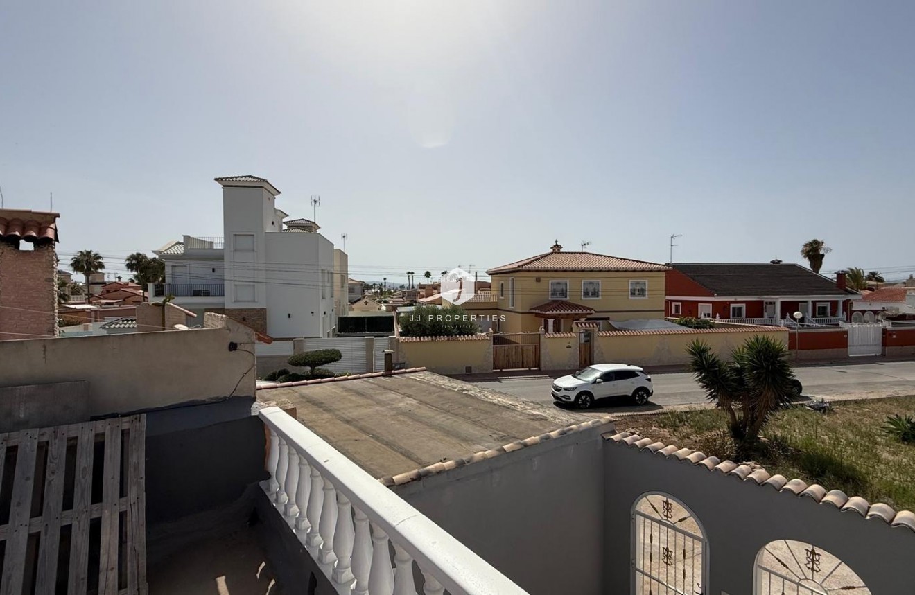 Segunda mano - Chalet -
Torrevieja - Torreta Florida