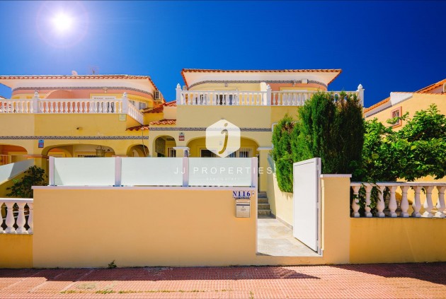Z drugiej ręki - Szalet -
Orihuela Costa - Las Filipinas