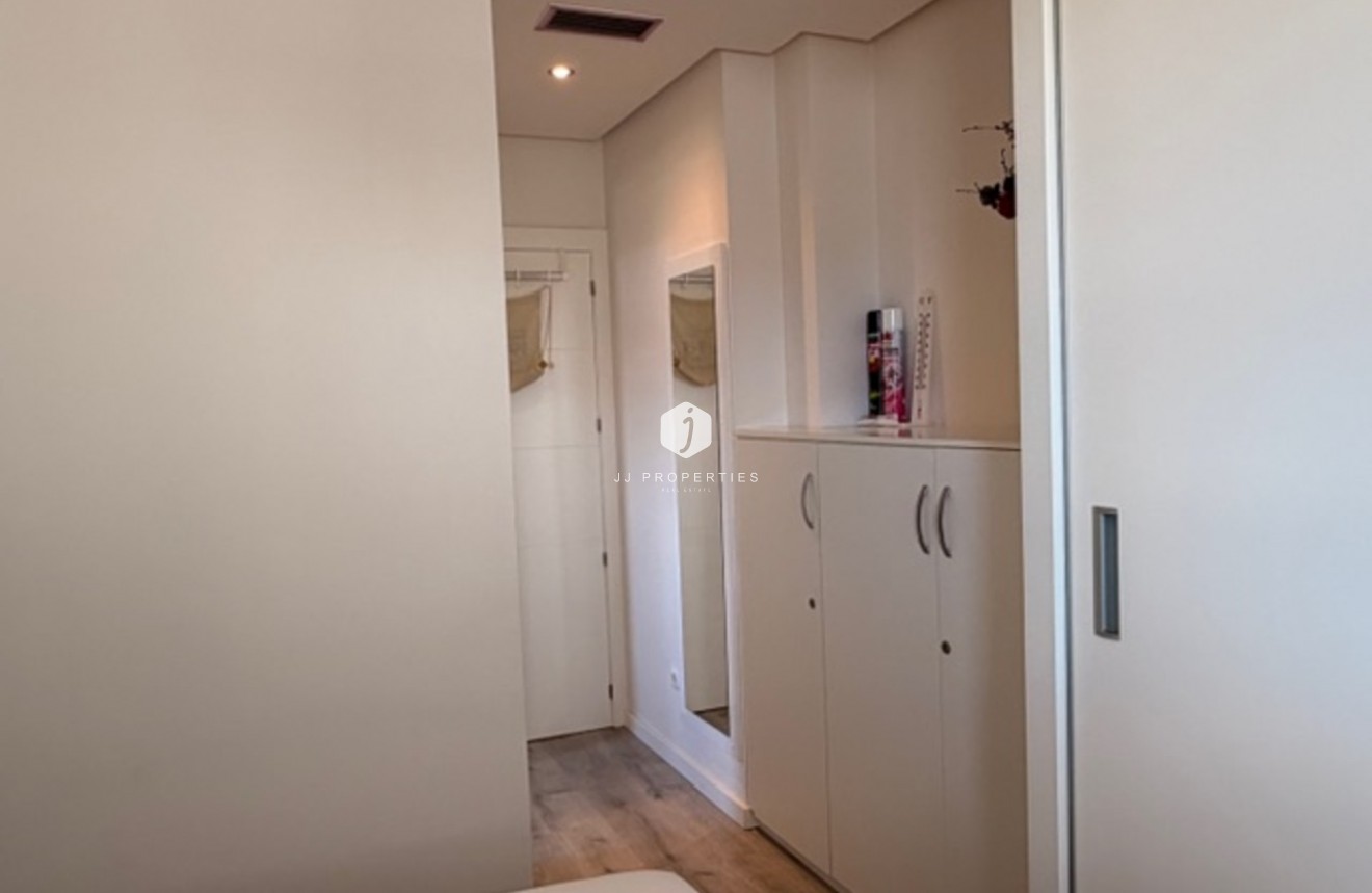 Aus zweiter Hand - Wohnung -
Los Dolses - Inland