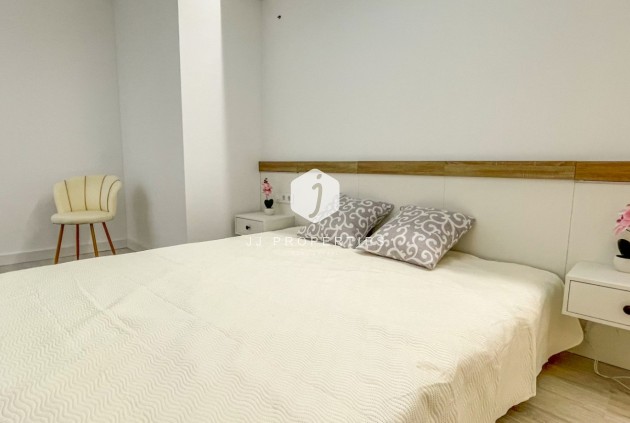 D'occasion - Appartement -
Torrevieja - Costa Blanca