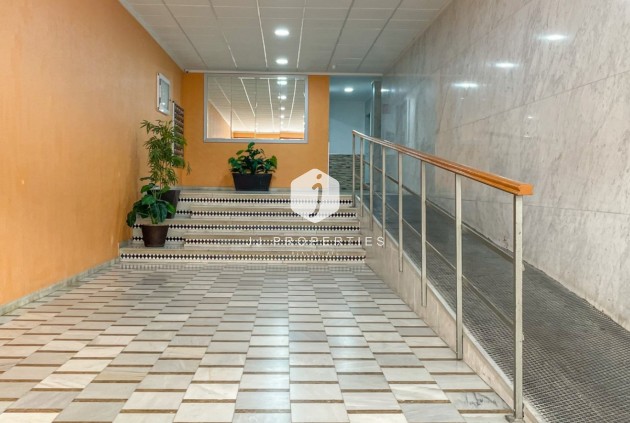 D'occasion - Appartement -
Torrevieja - Costa Blanca