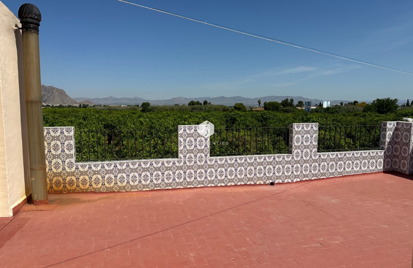 D'occasion - Chalet -
Benejúzar - Inland