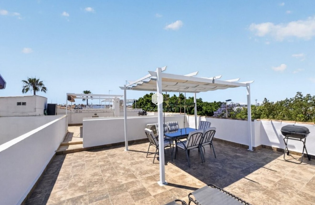 D'occasion - Attique -
Torrevieja - Jardin del Mar