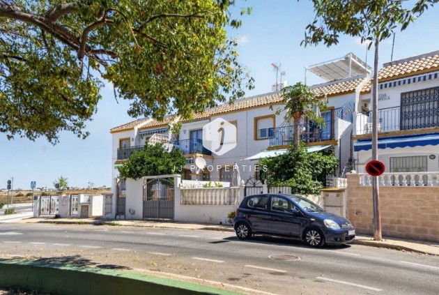 D'occasion - Attique -
Torrevieja - Jardin del Mar