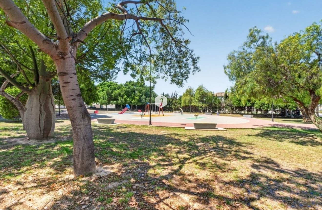 D'occasion - Attique -
Torrevieja - Jardin del Mar