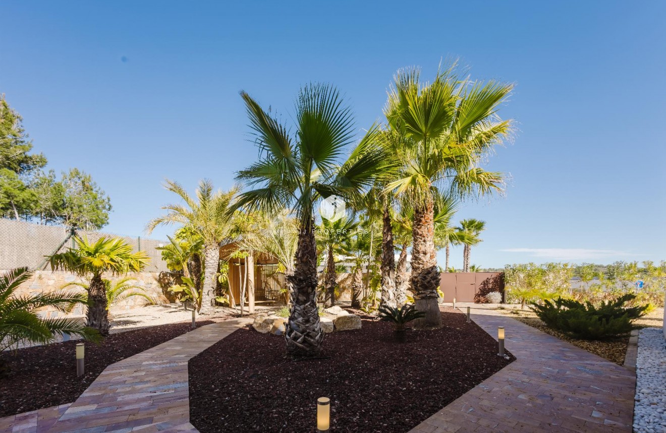 Aus zweiter Hand - Villa -
Orihuela Costa - Costa Blanca