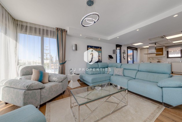 Tweedehands - Villa -
Torrevieja - Costa Blanca