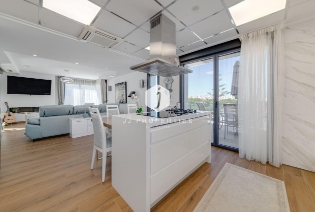 Tweedehands - Villa -
Torrevieja - Costa Blanca