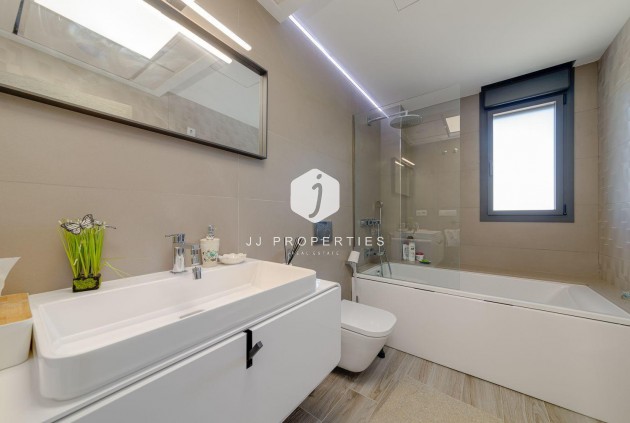 Tweedehands - Villa -
Torrevieja - Costa Blanca