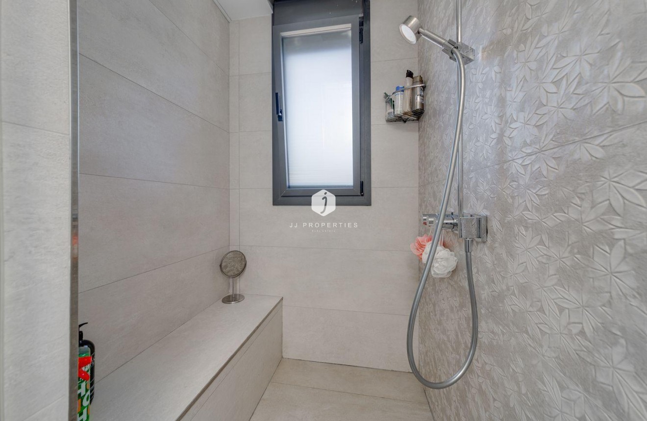 Tweedehands - Villa -
Torrevieja - Costa Blanca