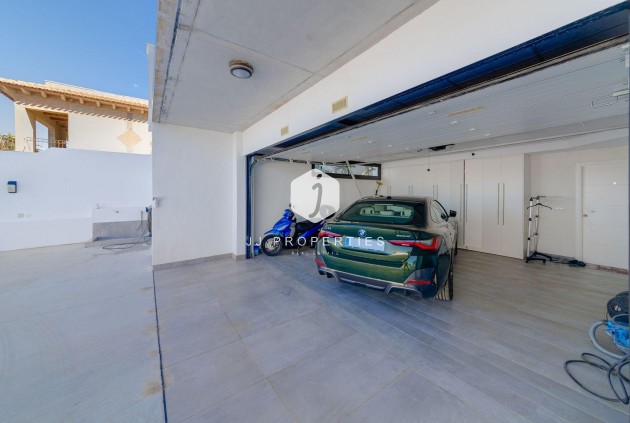 Tweedehands - Villa -
Torrevieja - Costa Blanca