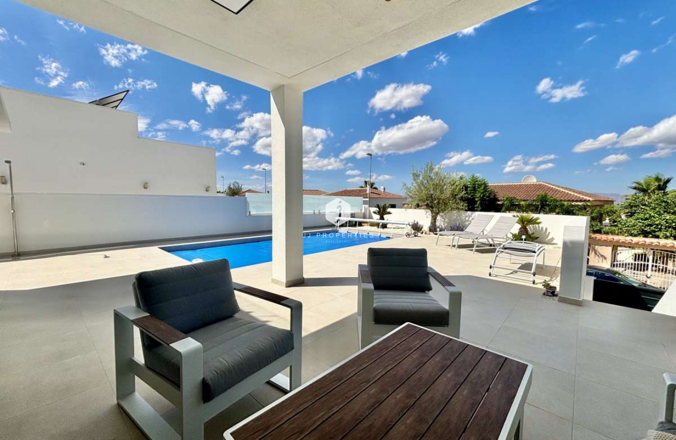 D'occasion - Villa -
Ciudad Quesada - Costa Blanca