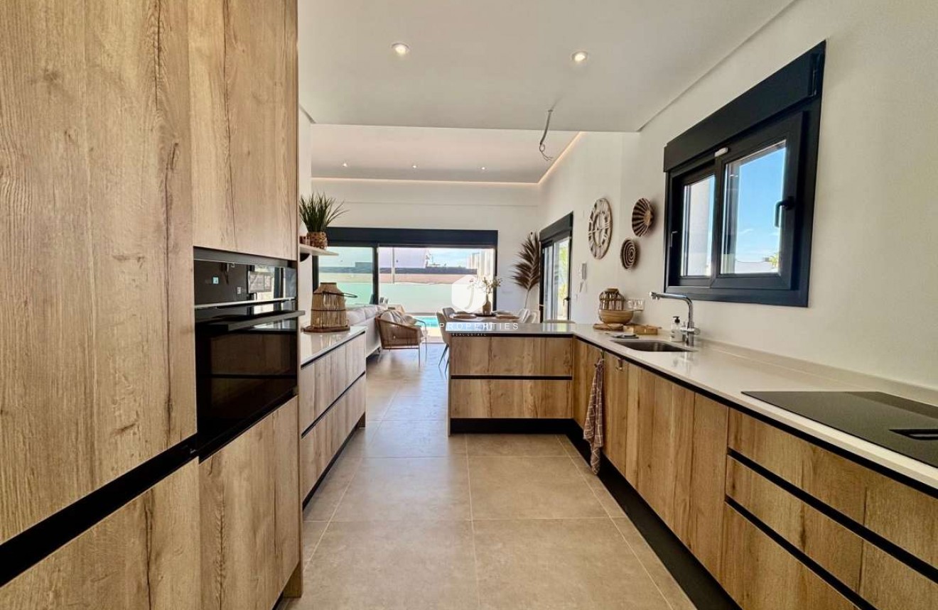 D'occasion - Villa -
Ciudad Quesada - Costa Blanca