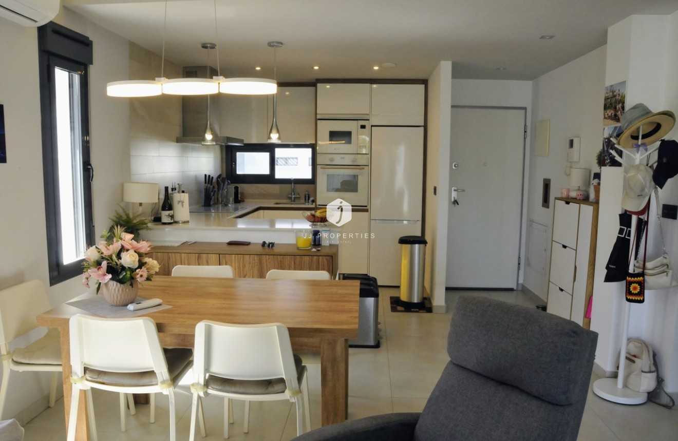 D'occasion - Attique -
Guardamar del Segura - Costa Blanca