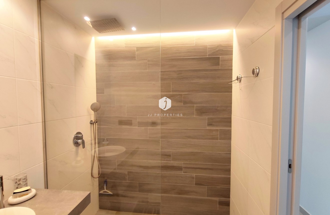 D'occasion - Attique -
Guardamar del Segura - Costa Blanca