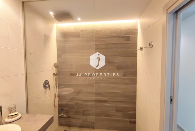 D'occasion - Attique -
Guardamar del Segura - Costa Blanca