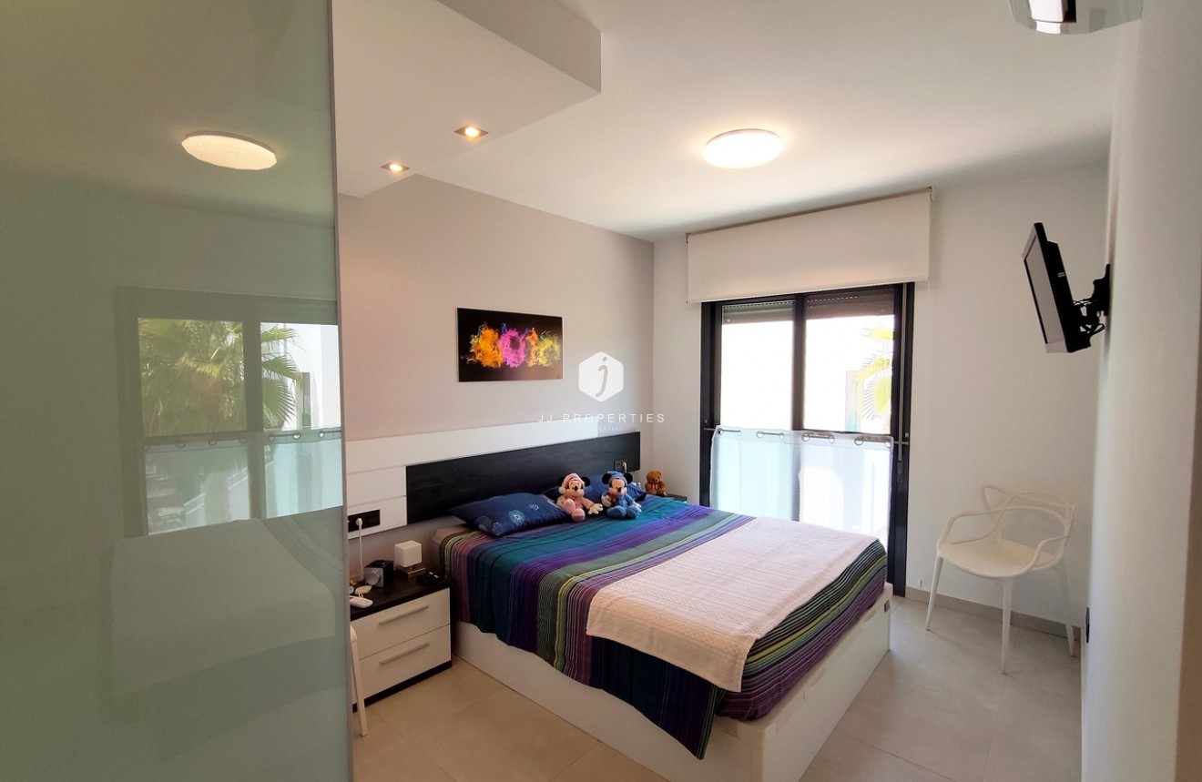 D'occasion - Attique -
Guardamar del Segura - Costa Blanca