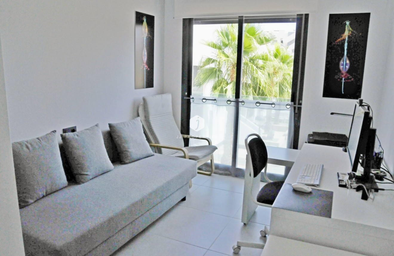 D'occasion - Attique -
Guardamar del Segura - Costa Blanca