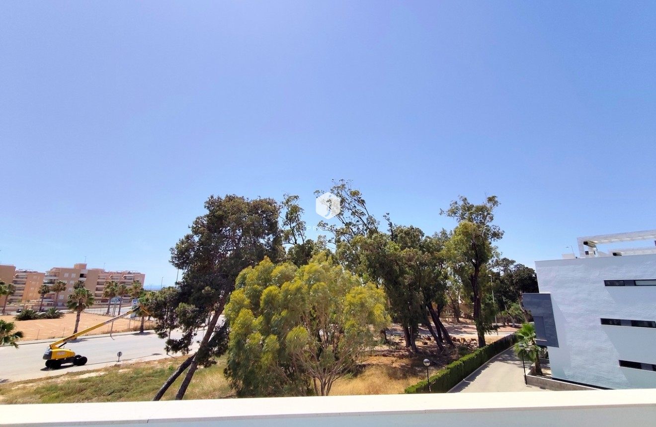 D'occasion - Attique -
Guardamar del Segura - Costa Blanca