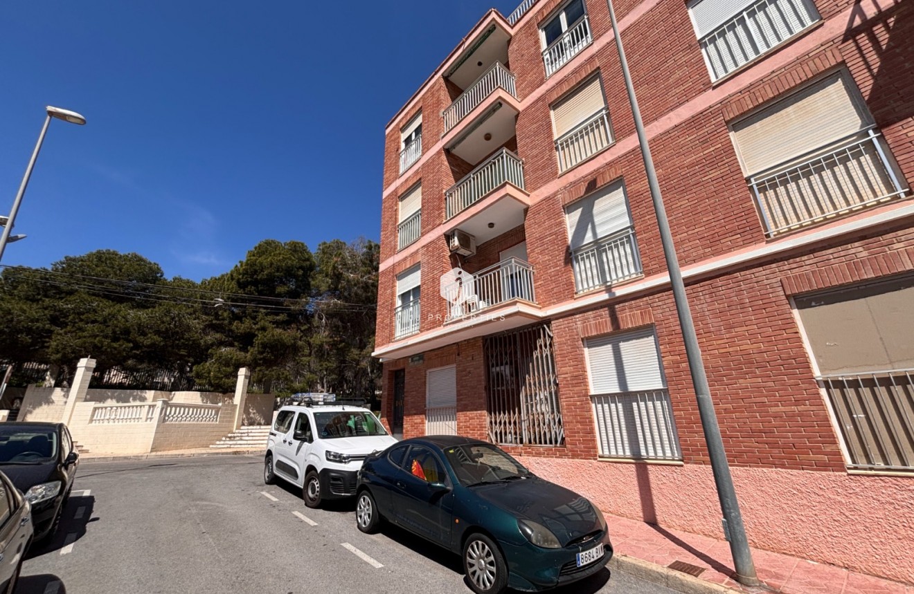 Z drugiej ręki - Mieszkanie w bloku -
Guardamar del Segura - Costa Blanca