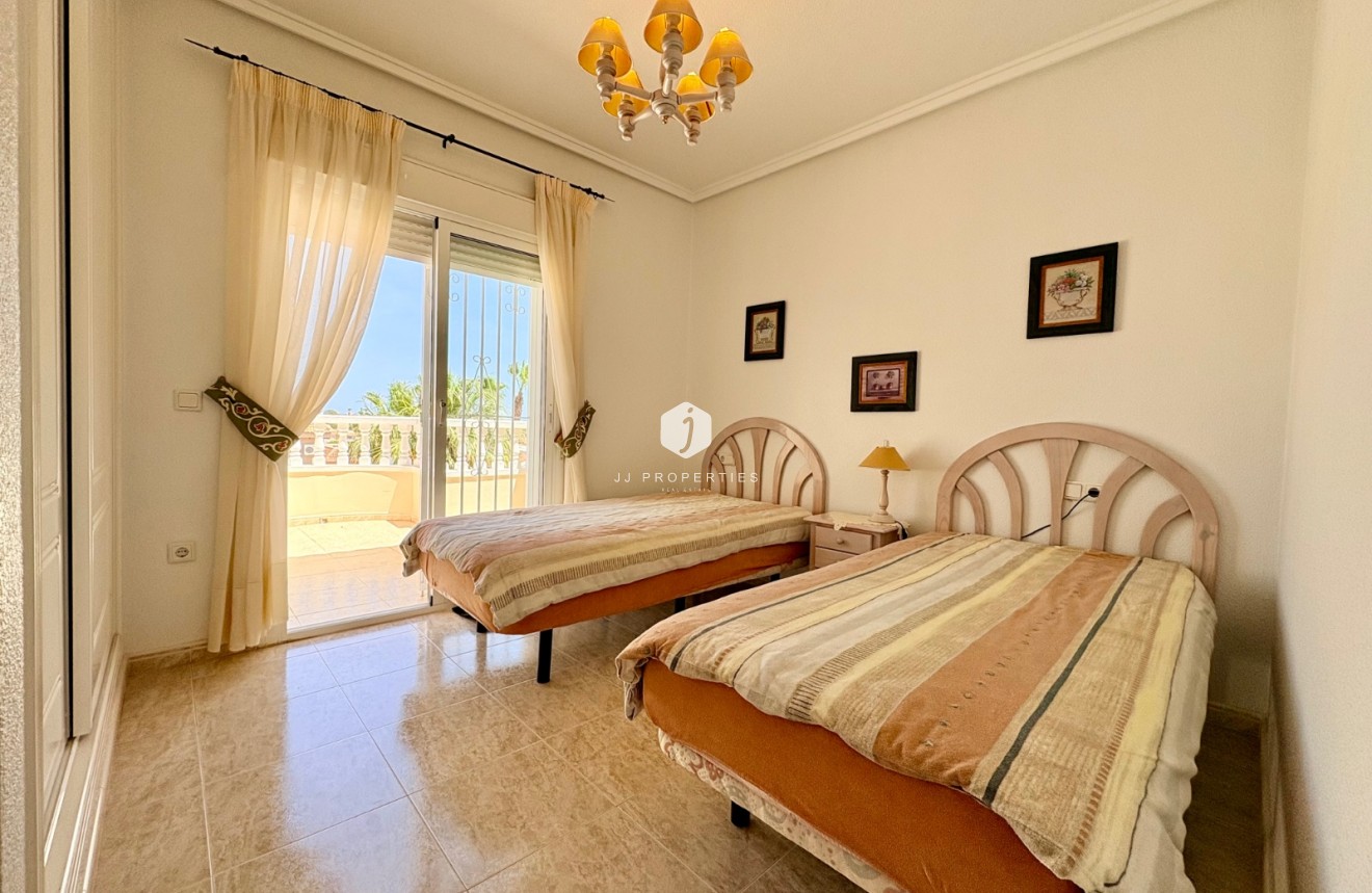 D'occasion - Chalet -
Rojales - Inland